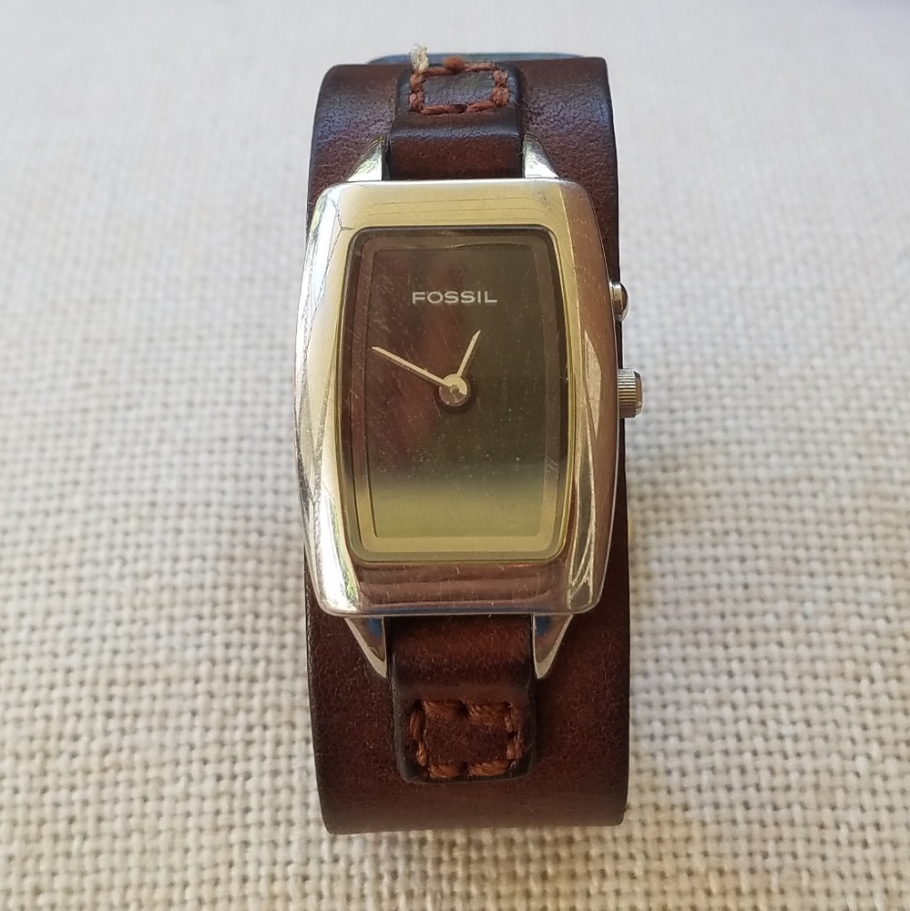Brown Leather/Silver Blinking Fossil Watch